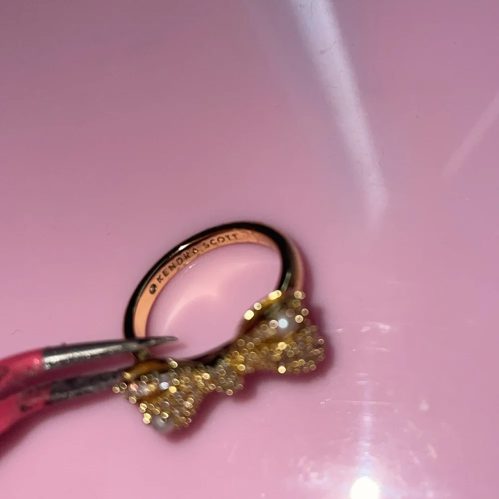 Kendra Scott Gold Bow Ring with Pearl Accents - Picture 4 of 4